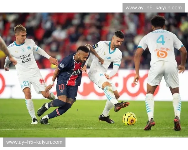 马赛之夏的宿命轮转：回望2016德法巅峰对决的荣耀与遗憾